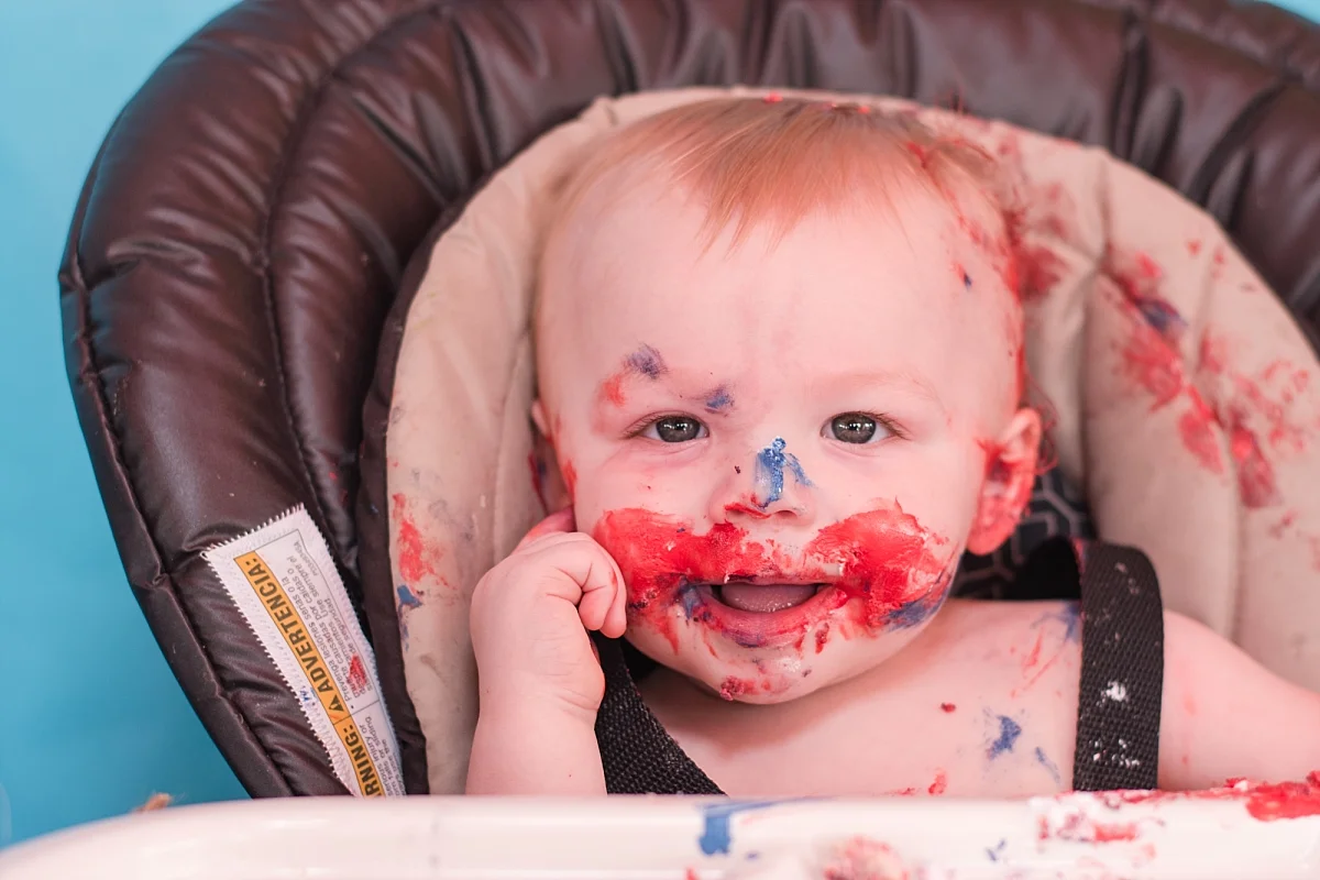 There we go!!! Now we have a cake face! Thanks momma! Haha!