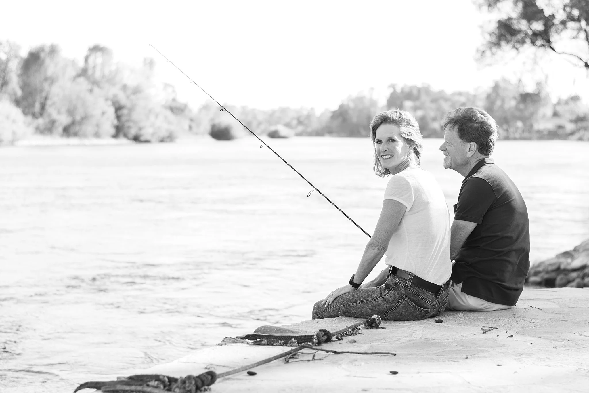 Pam Tom Family Portraits On The River Jen Peterson Photography pam-tom-family-portraits-on-the-river-jen-peterson-photography