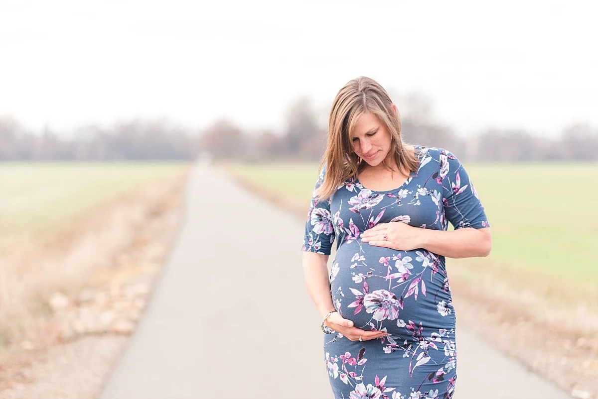 winter maternity session thru the fields and to the river_0015.jpg
