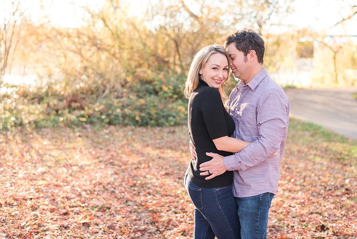 autumn park family portraits during golden hour_0037.jpg