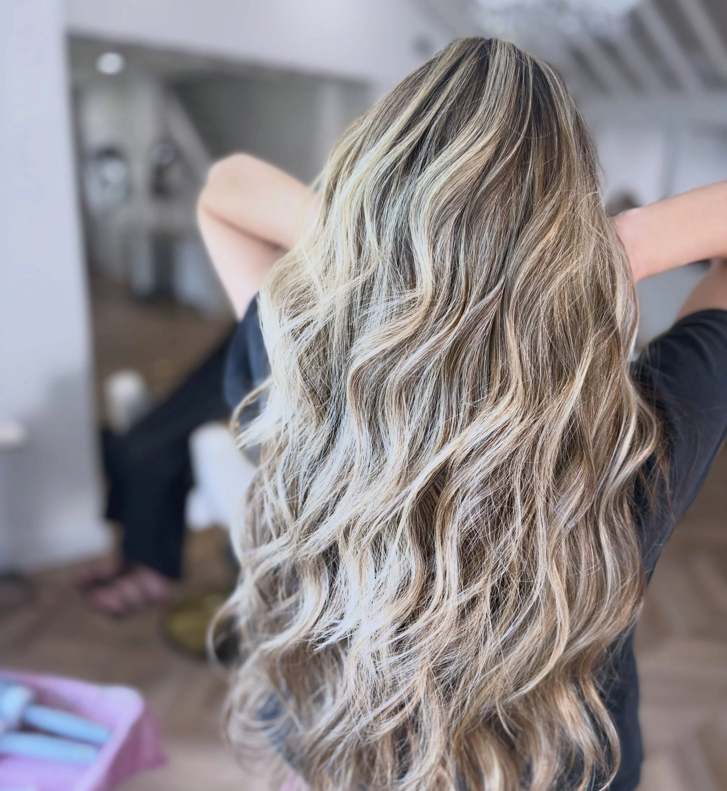 🚨 LAST-MINUTE OPENING 🚨
Jersey has a last-minute opening tomorrow between 3:00&ndash;5:30 PM 💇&zwj;♀️✨
If you&rsquo;ve been wanting to get in, now&rsquo;s your chance!
📩 Message us here
📱 Text: +1 (586) 354-8336
📞 Call: (586) 598-0040
First com