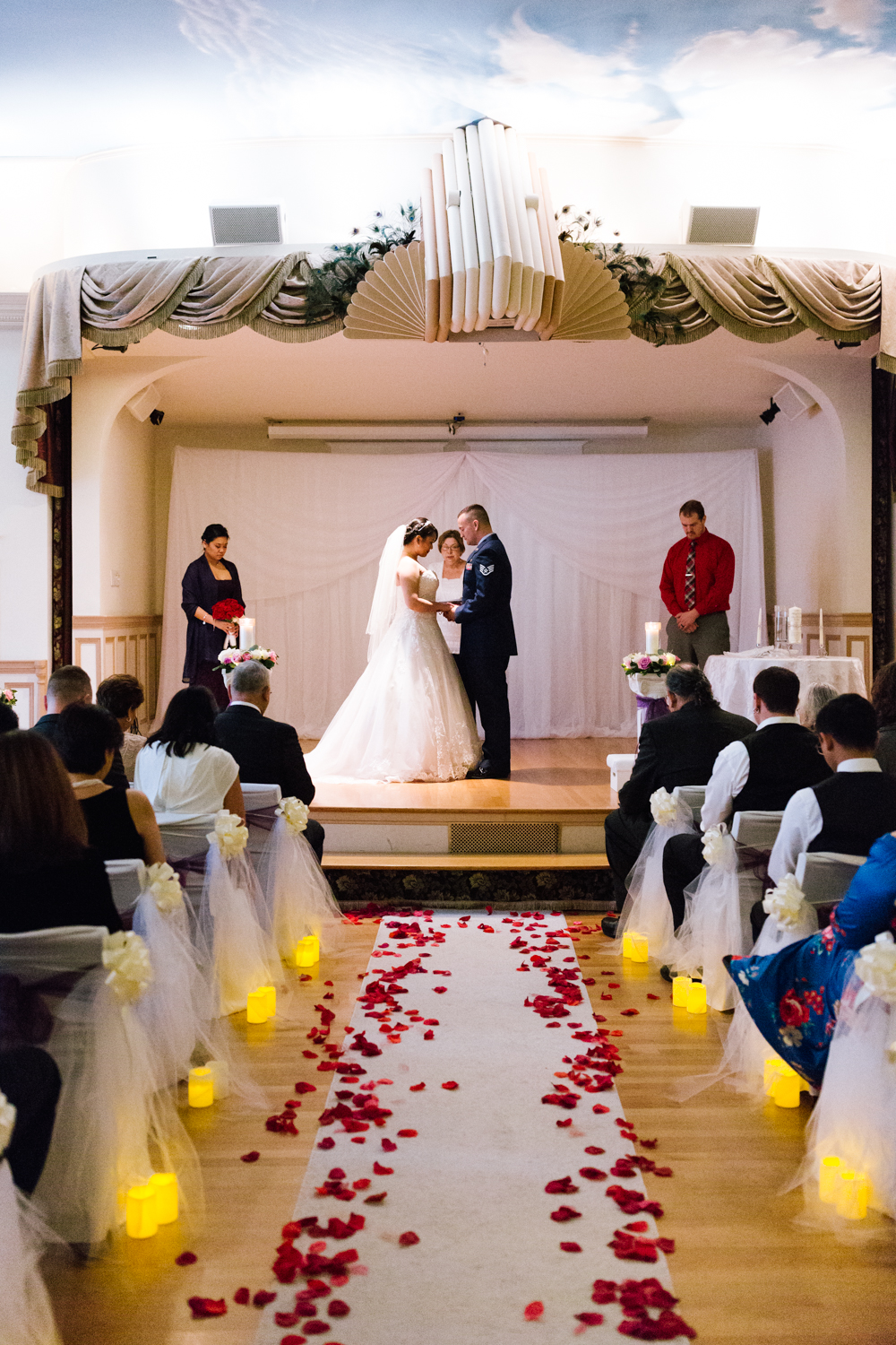 sumner_winter_indoor_wedding_lifestyle_wedding_photographer-59.jpg
