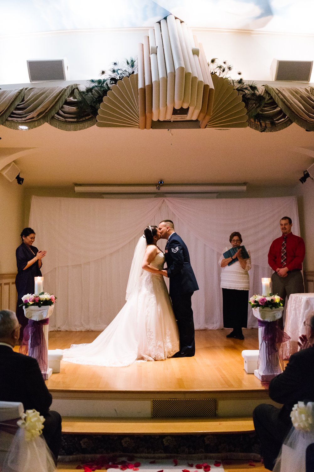 sumner_winter_indoor_wedding_lifestyle_wedding_photographer-71.jpg