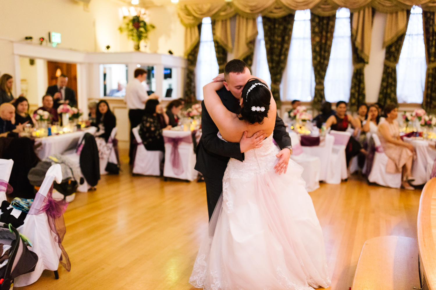 sumner_winter_indoor_wedding_lifestyle_wedding_photographer-135.jpg