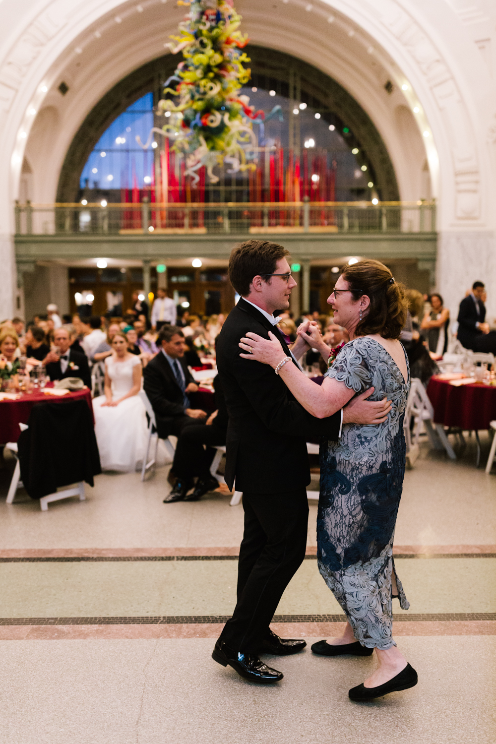 tacoma_wedding_photographer_union_station-1039.jpg