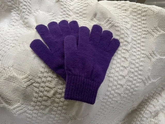 purple magic gloves