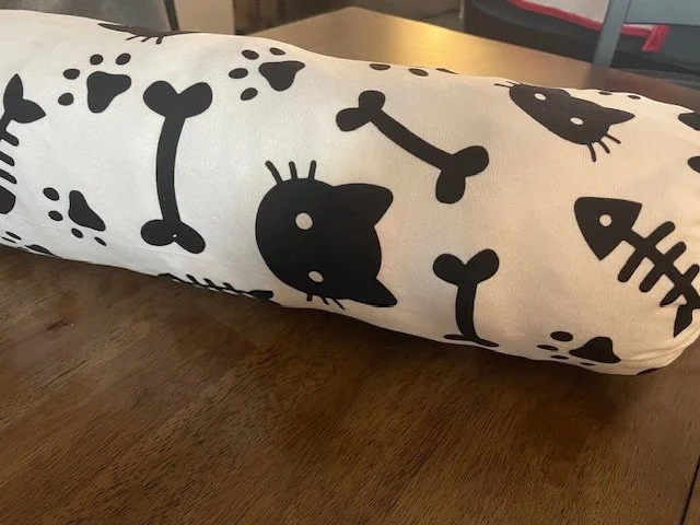 cat plastic grocery bag holder