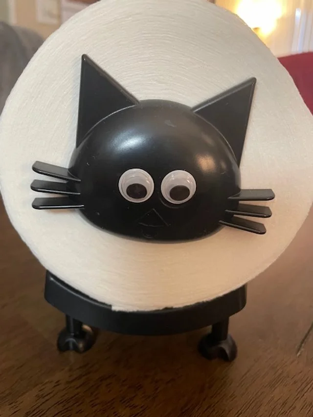 cat toilet paper holder