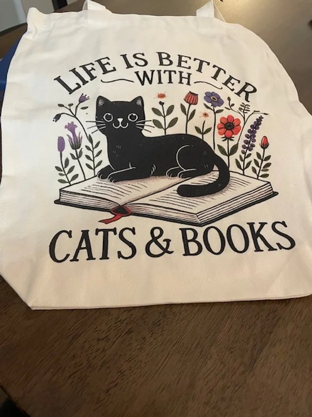 tote bag cats and books