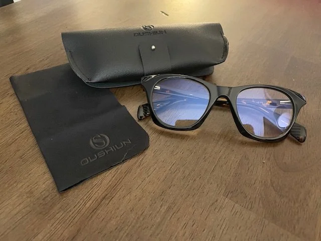 blue light blocking glasses that get dark outside