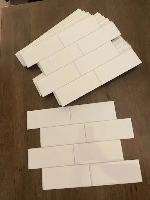 white subway backsplash tile