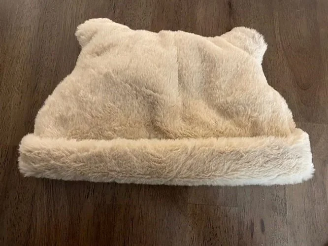 winter beanie shaped like a cat