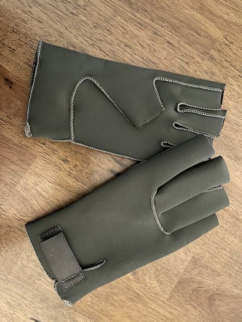 compression gloves