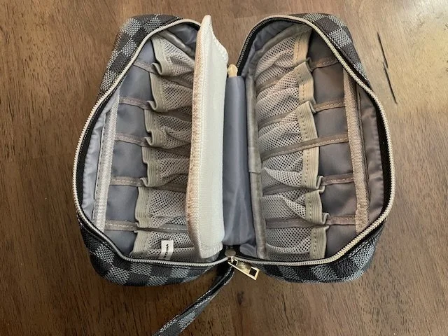 essential oil carrying case
