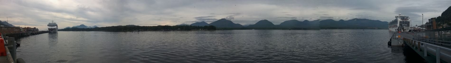 panoramic cruise ships at port.JPG