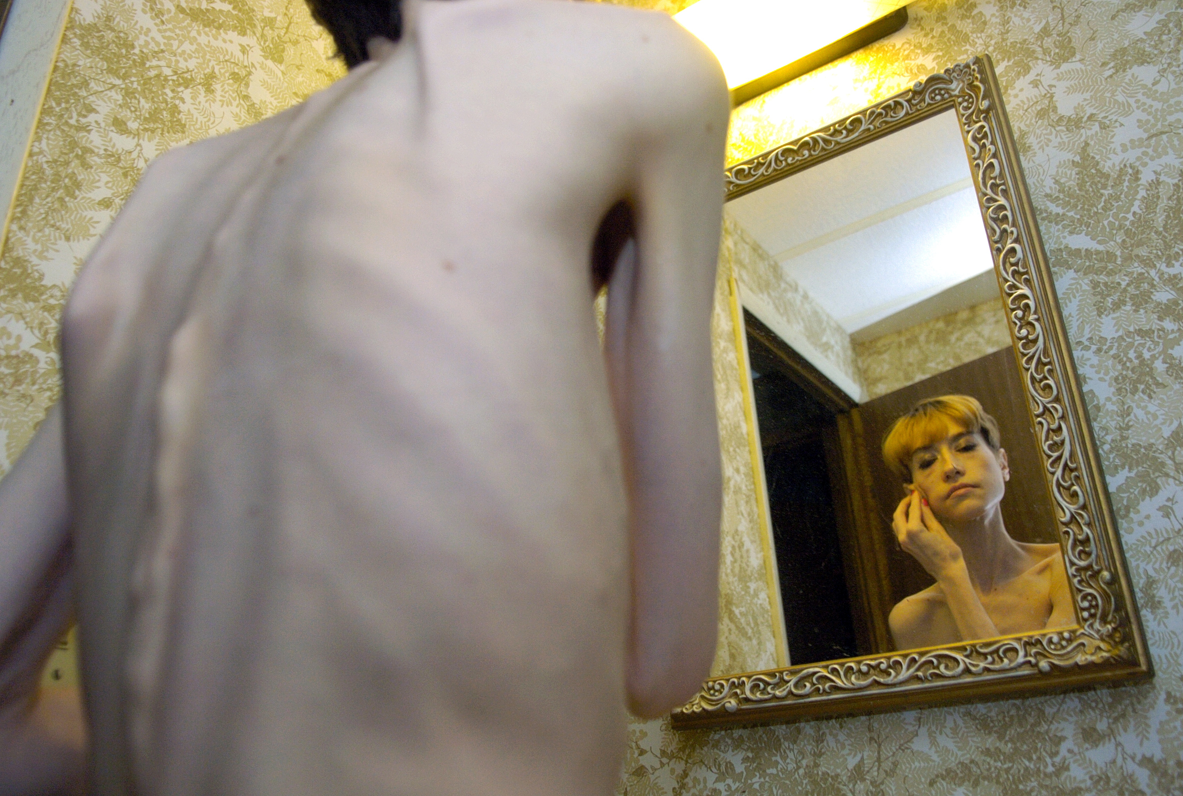 The News-Press photographer Amanda Inscore and staff writer Francesca Donlan spent several months with Deanna Bray and Melissa DeHart, who were roommates in North Fort Myers. The six-part series chronicled their struggles with food. Deanna was a com