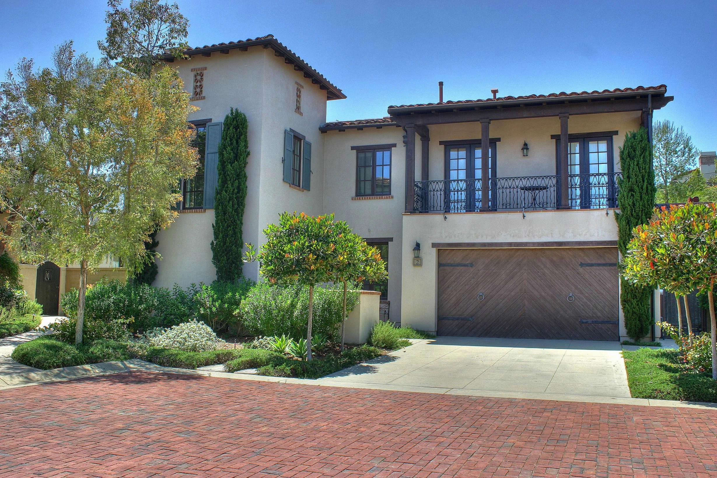 24     Front House  .jpg