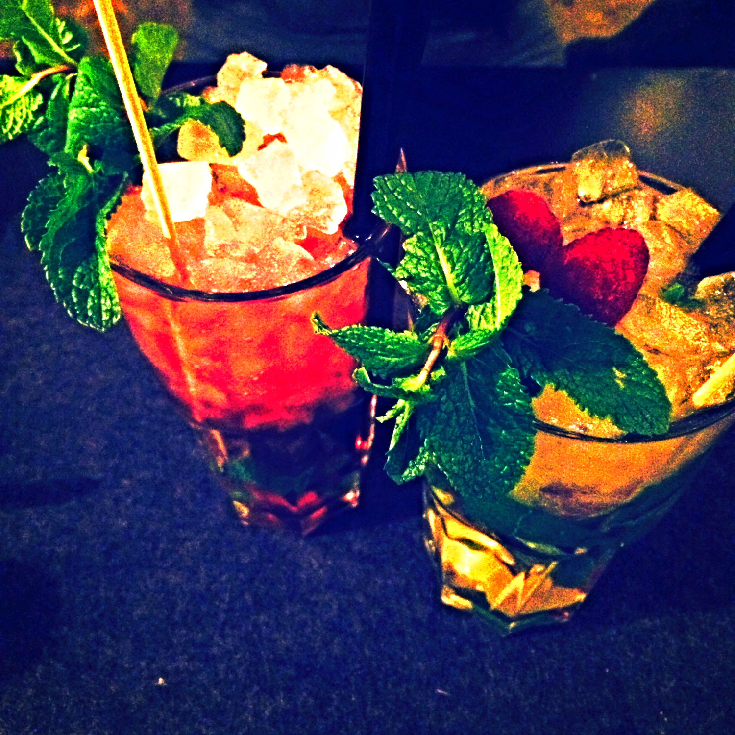 Hibiscus and Raspberry Mojito at Hans Gluck.