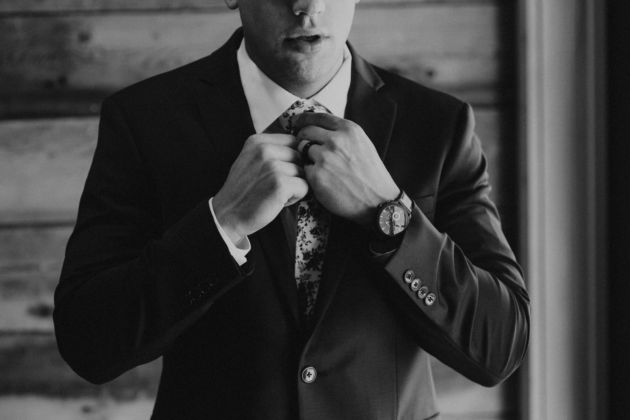Arizona-Intimate-Wedding-Photographer (18).jpg