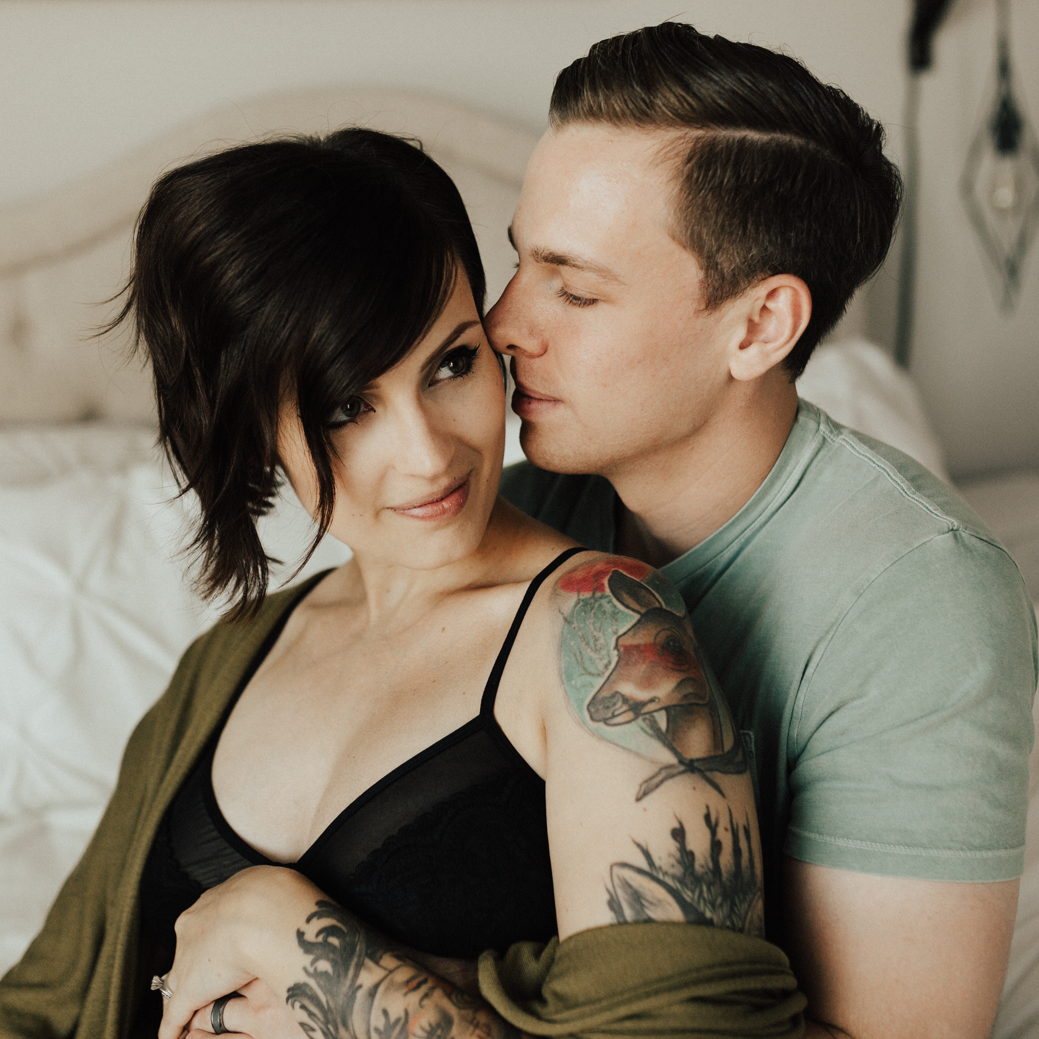 Arizona-Intimate-In-Home-Session-Maternity (9).jpg