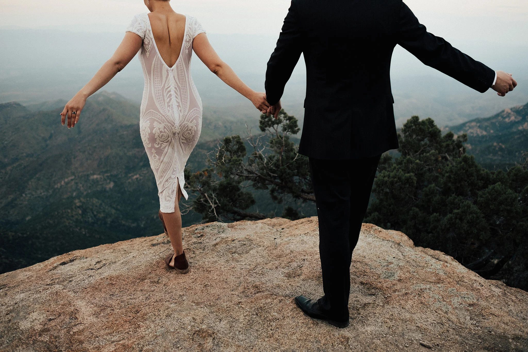 Arizona-Intimate-Wedding-Photographer-Mountains.jpg