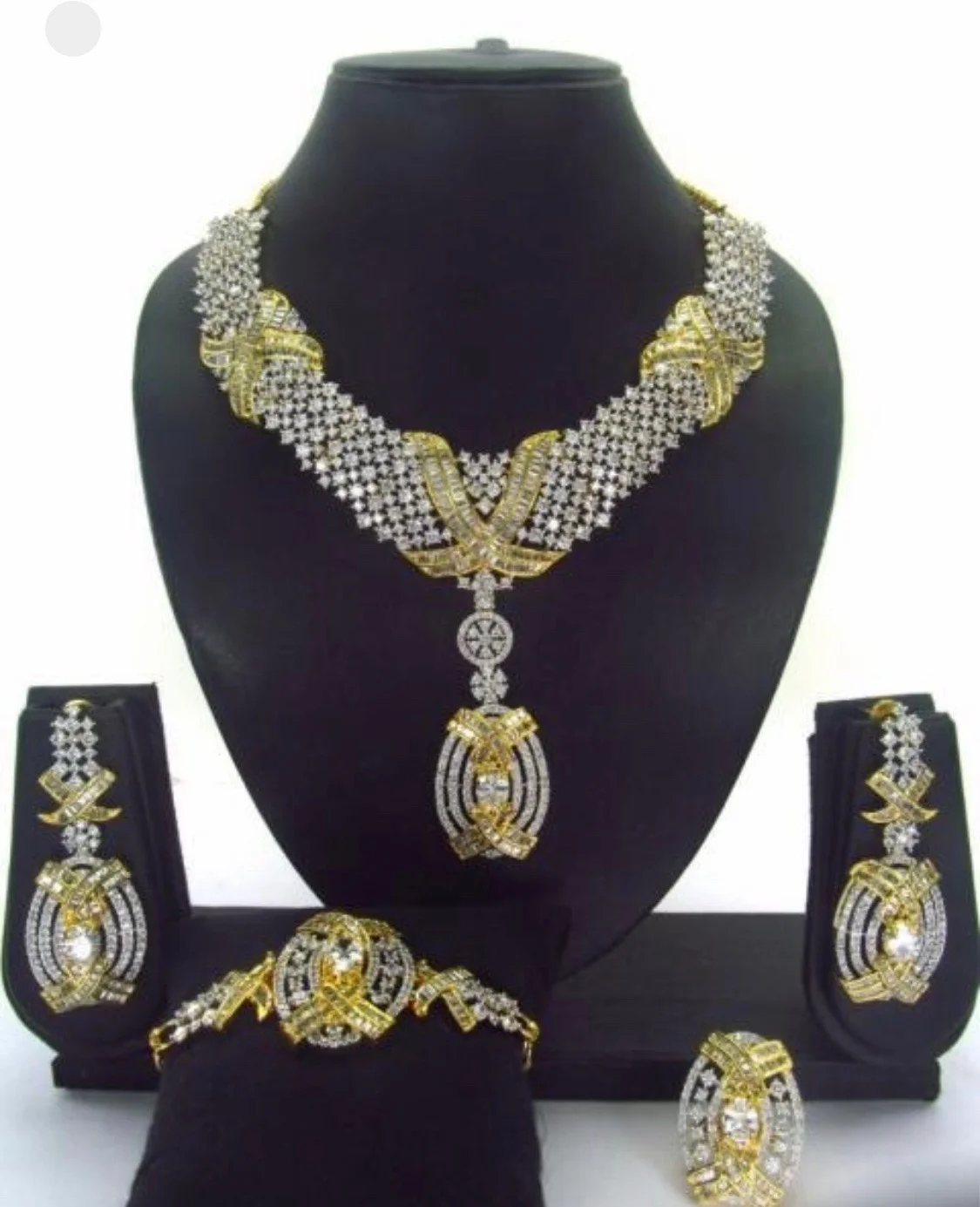 Tiara Statement Necklace Set