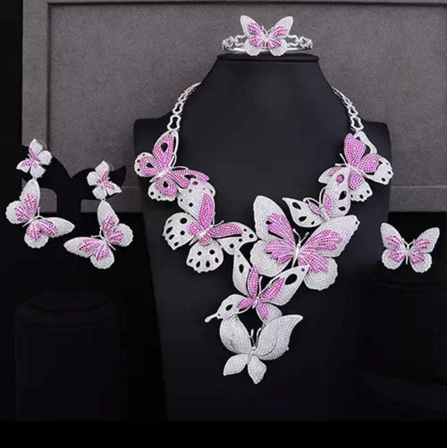 Social Butterfly Crystal Chocker