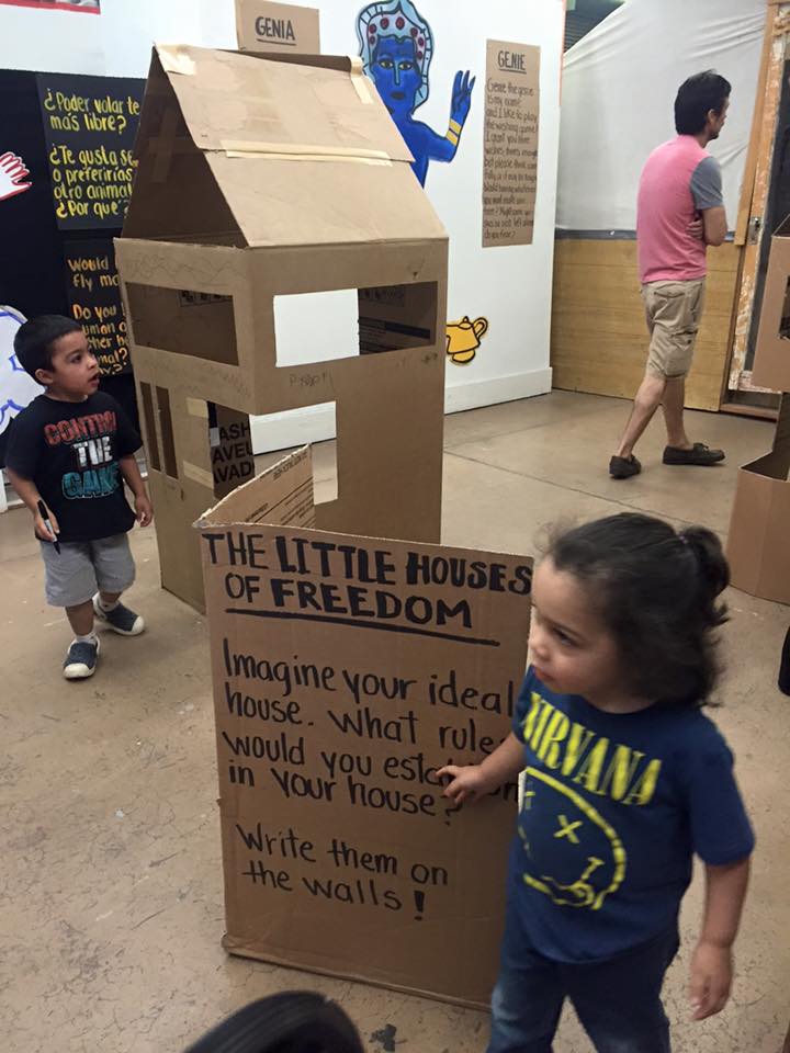 "Casitas de la libertad". Foto de Luis Hernández de El Diario El Paso