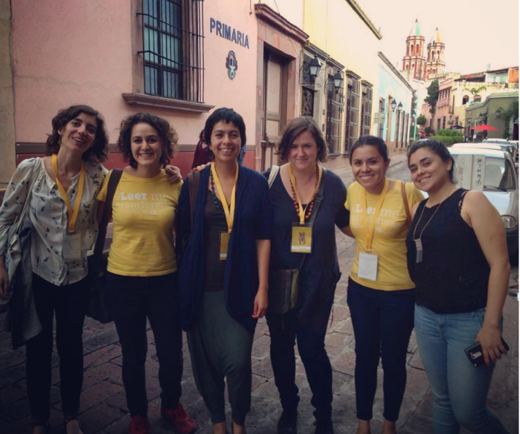 Las tres integrantes de Wonder Ponder, Raquel, Daniela y Ellen, con tres voluntarias de LEO en Querétaro en septiembre de 2016. 
