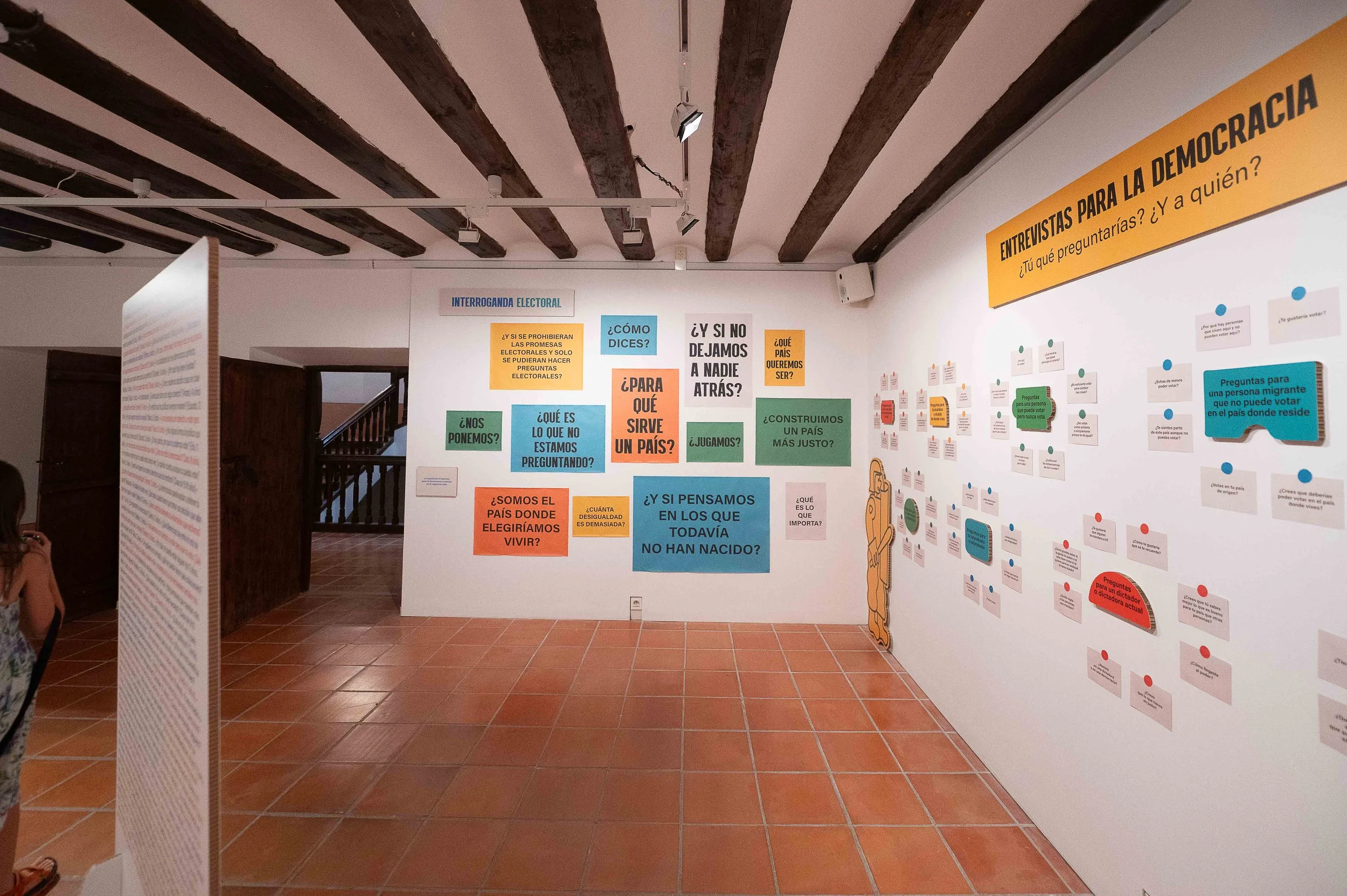 Inaugurada la exposición Preguntas para la democracia en el Museo de Albarracín