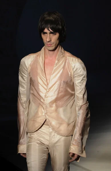 Vinny+Michaud+Threeasfour+Runway+Spring+2016+New+York+Fashion+wuFAlsBXgJUl.jpg