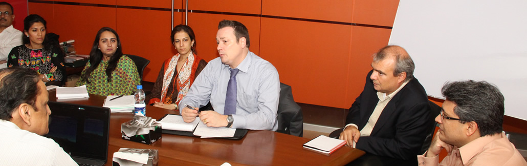 Jean-Paul Gauthier meeting with staff from the Punjab Board of Investment and Trade (PBIT). Courtesy of the PBIT.