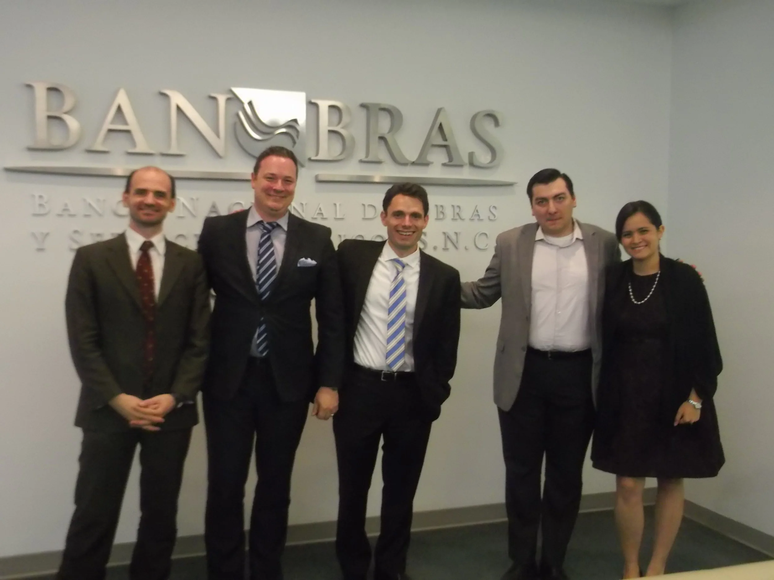 Jean-Paul Gauthier and Michael Castle-Miller with members of the advisory team for the Mexican SEZ program