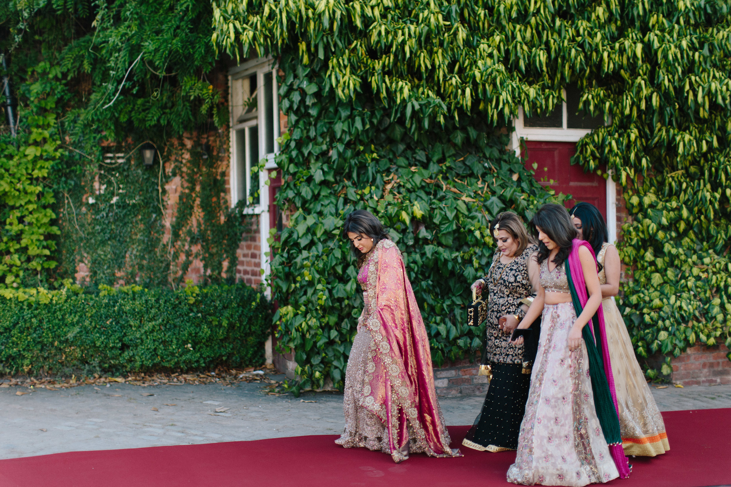 alternative asian Mehndi and wedding in Tatton Park - Michael Newington Gray-16.jpg