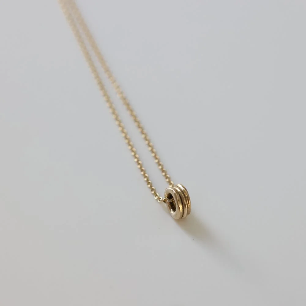 small loop pendant.jpg