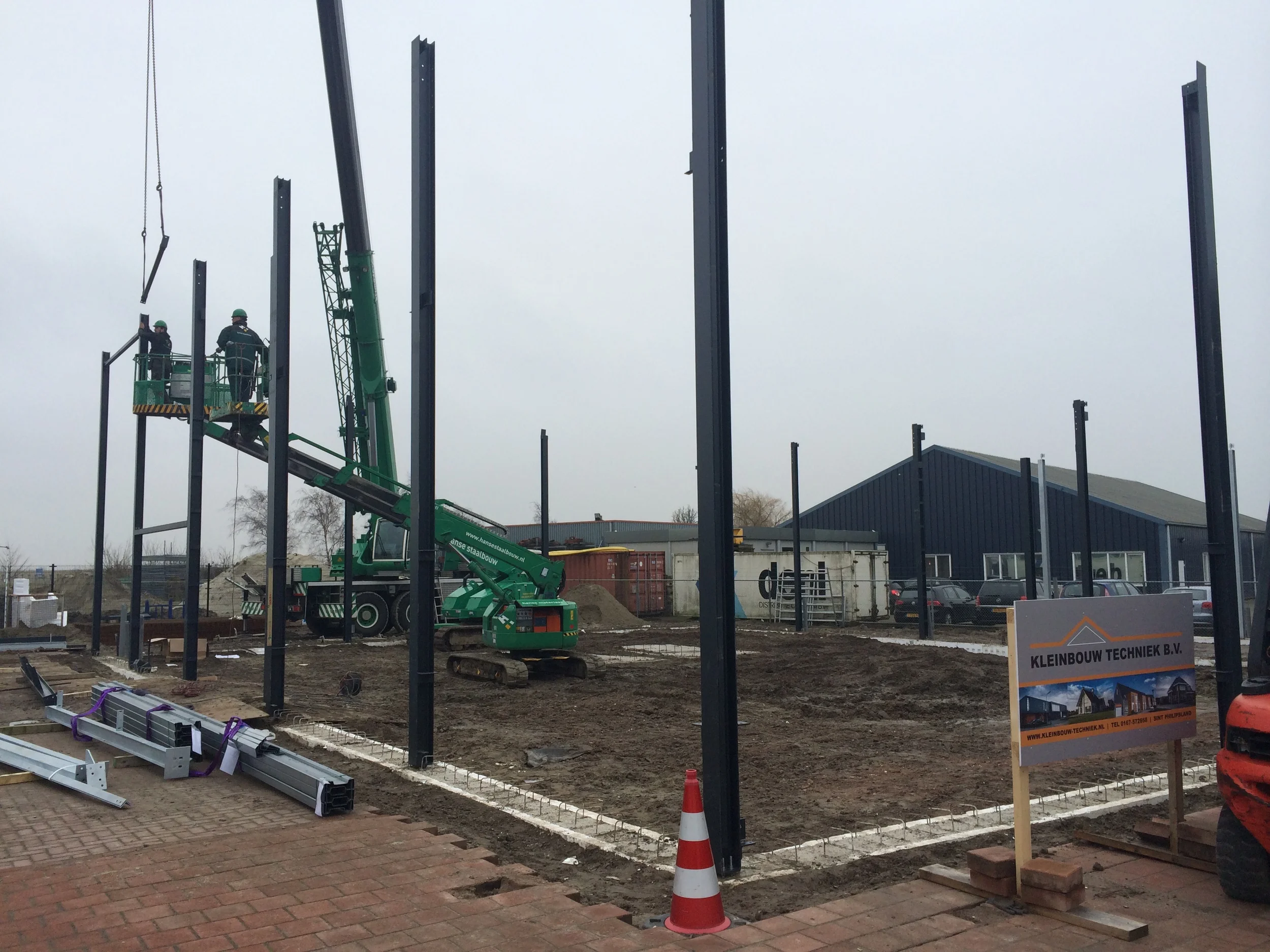 Nieuw in aanbouw: bedrijfspand Ben de Rooy te Sint Philipsland