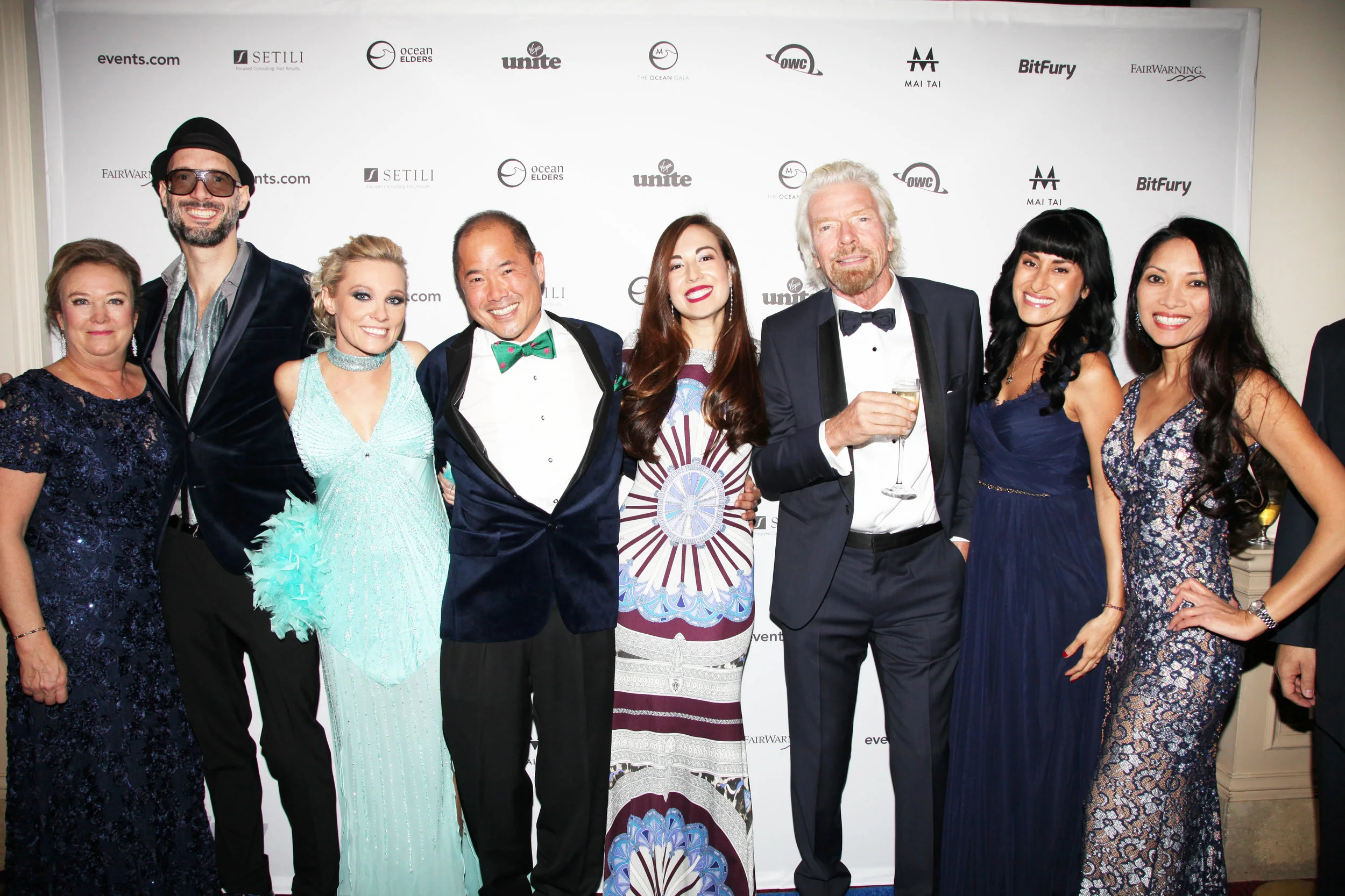 The Ocean Gala Committee and Sir Richard Branson. From left to right: Gigi Brisson, John Dill, Susi Mai, Bill Tai, Colette K Young, Sir Richard Branson, Daniela Colton and Maria Serafica-Stermer.
