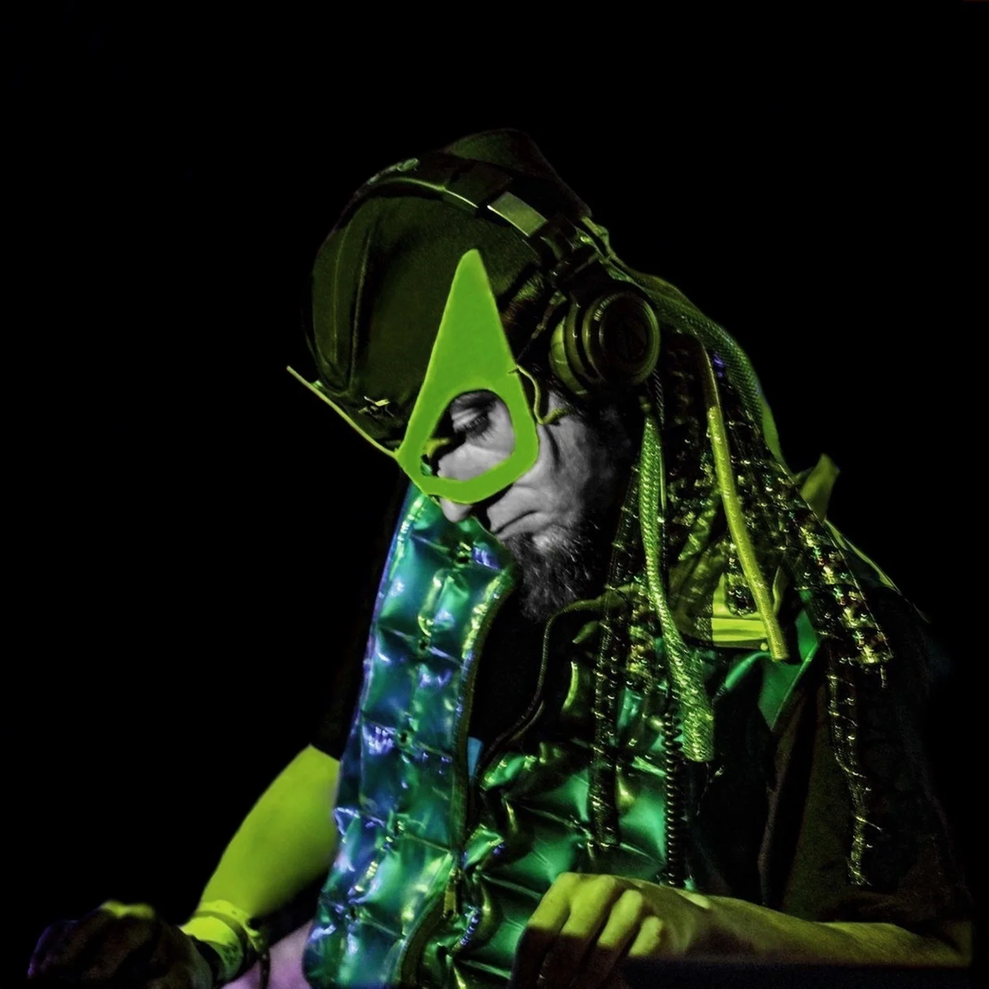 MarQu Vr (Qpop) video for Oort Cloud release