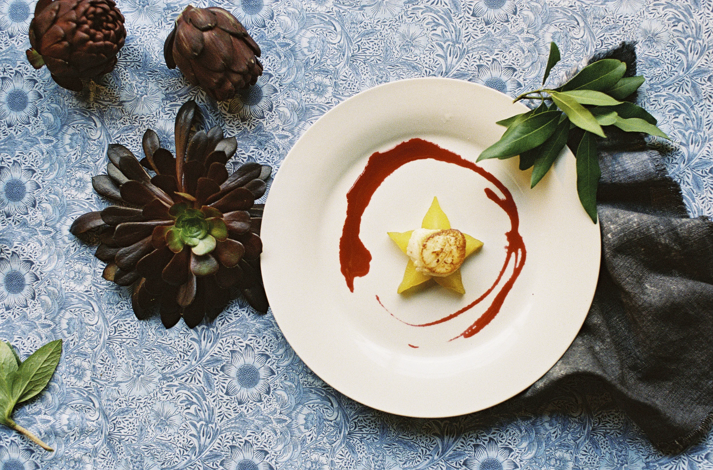 0112_BloggerDinner_BraedonFlynn Seared Day Boat Diver Scallop, Starfuit, Raspberry Gastrique.jpg