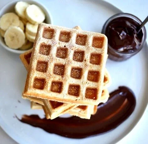 It&rsquo;s Thursday, but we&rsquo;re already thinking about our weekend brunch plans. Fresh waffles, Nutella and banana #brunchgamestrong