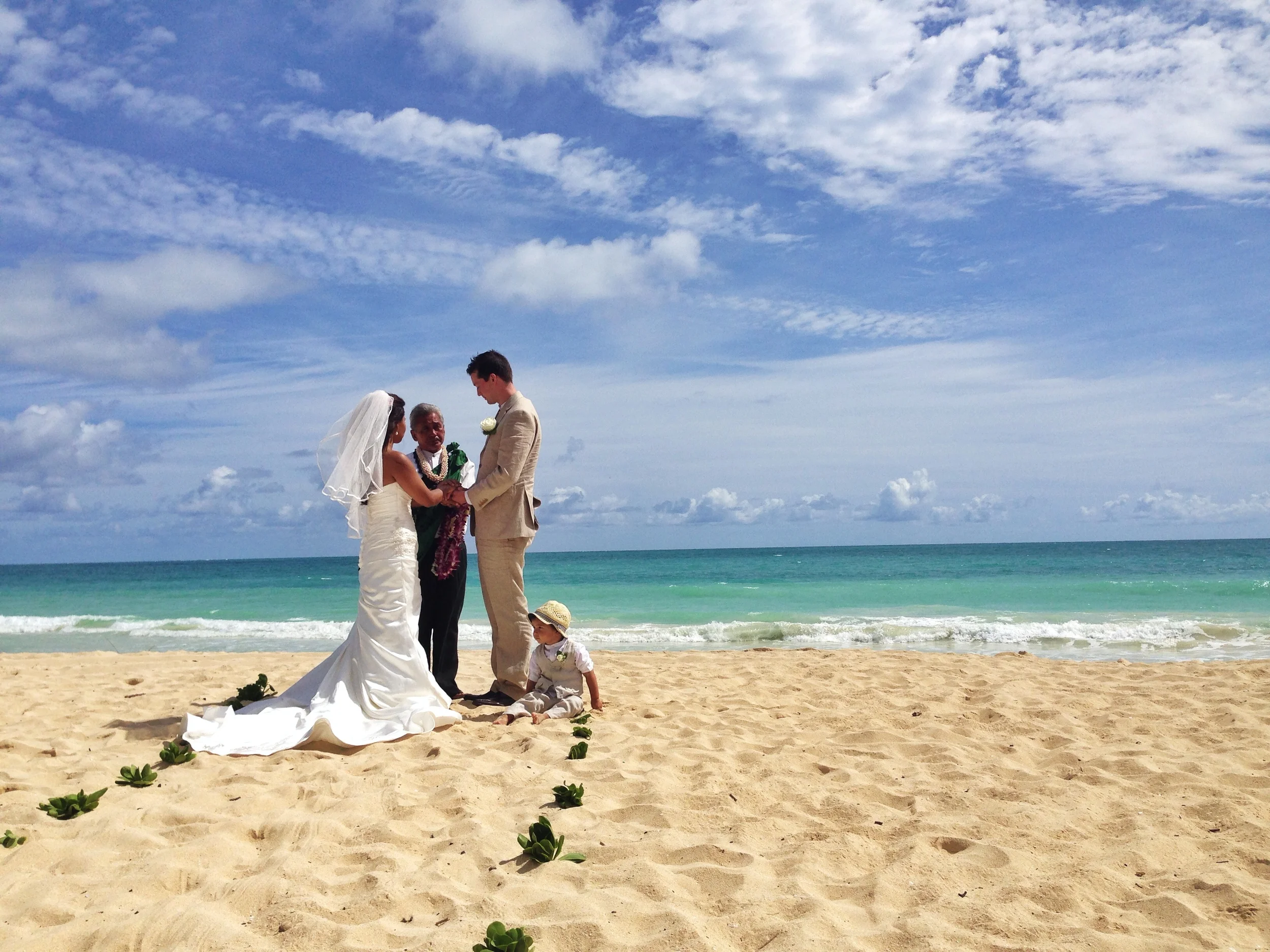 hawaii-beach-ceremony