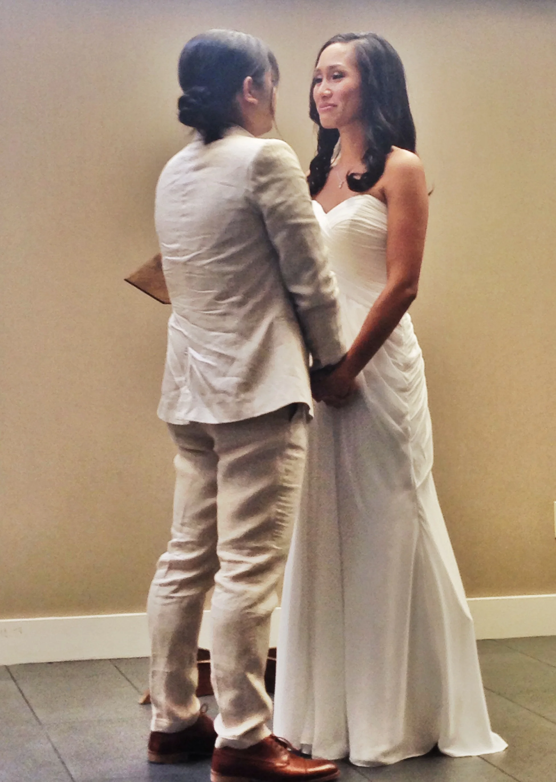 hawaii-wedding-two-brides