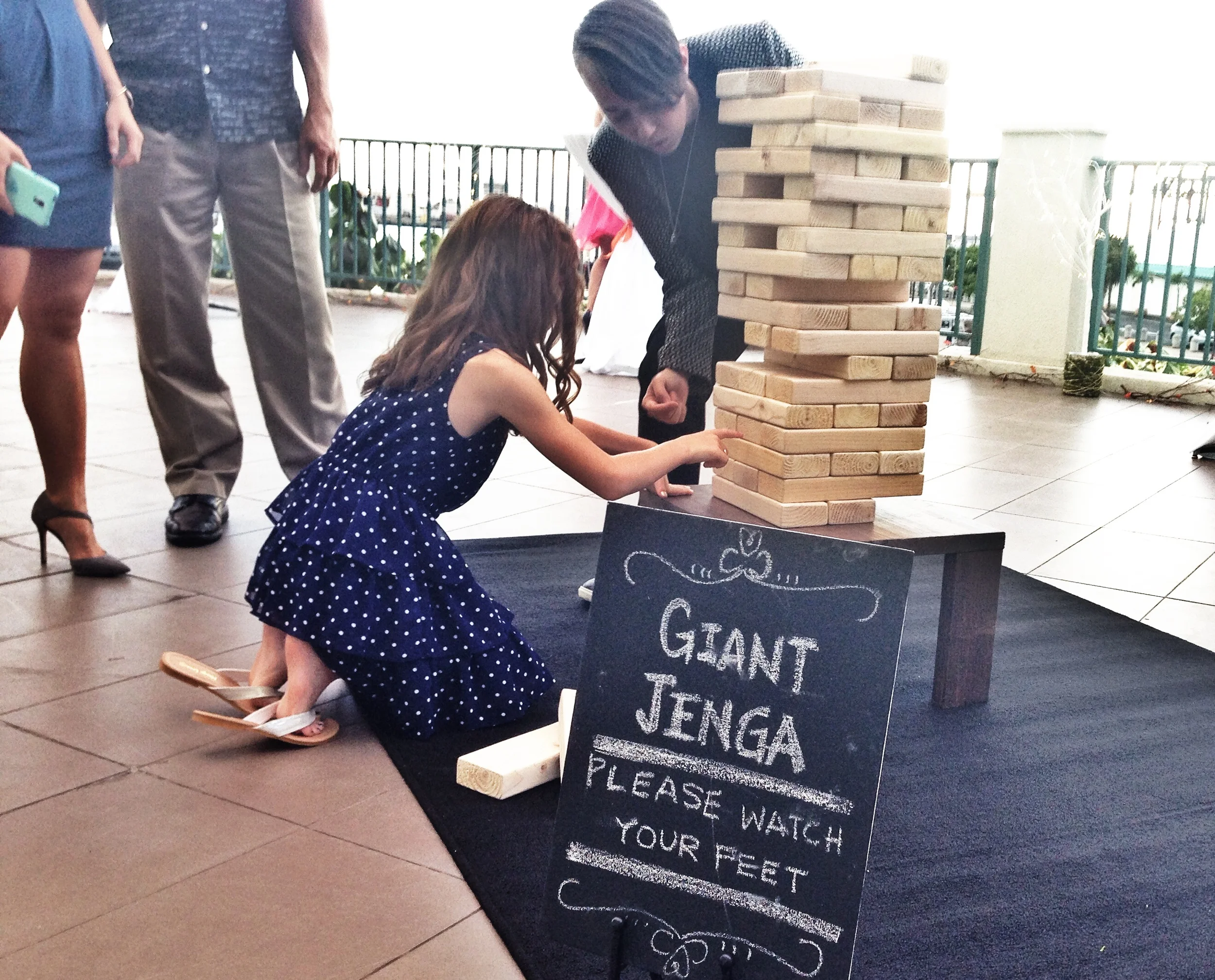 giant-jenga-wedding-game