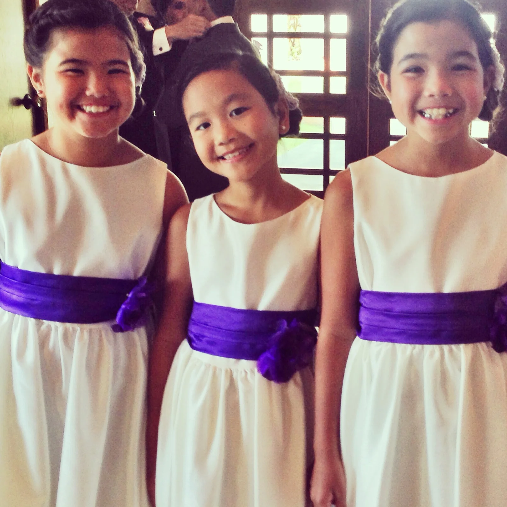 mike-ashley-saint-theresa-oahu-wedding-flowergirls