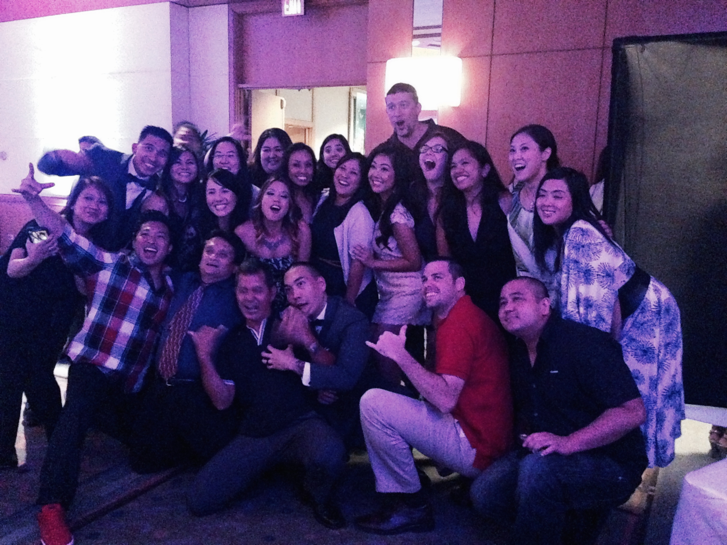 mike-ashley-oahu-wedding-party