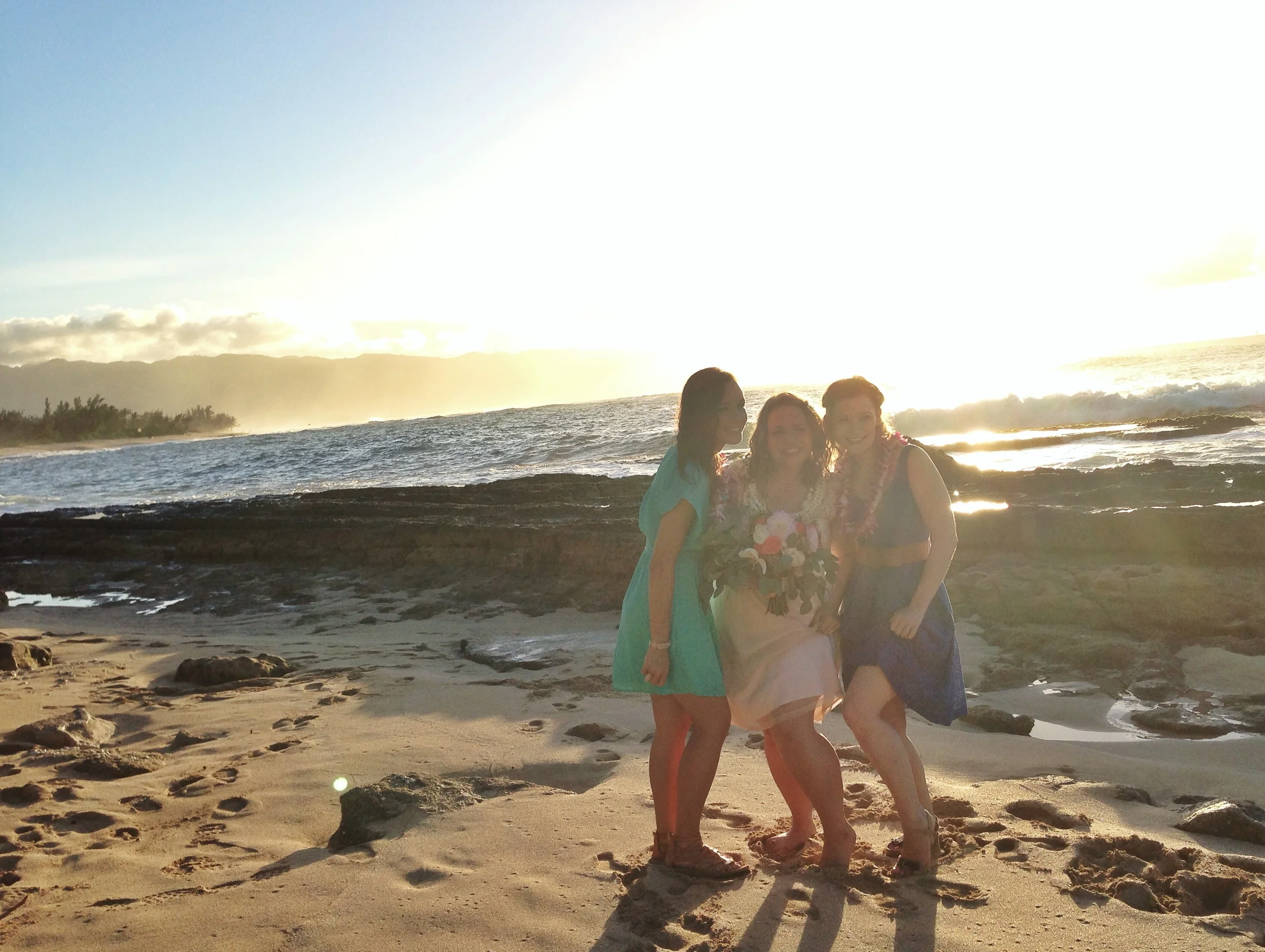 jacqueline-caleb-beach-hawaii-wedding-family
