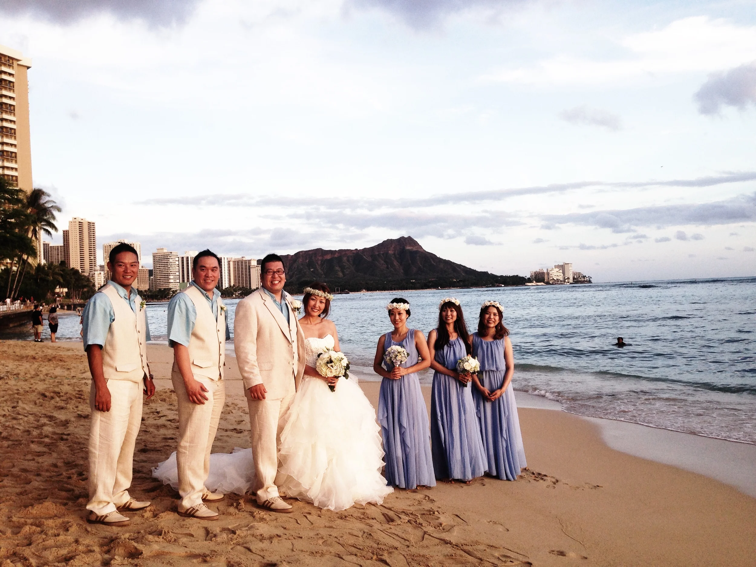 waikiki-beach-hawaii-wedding