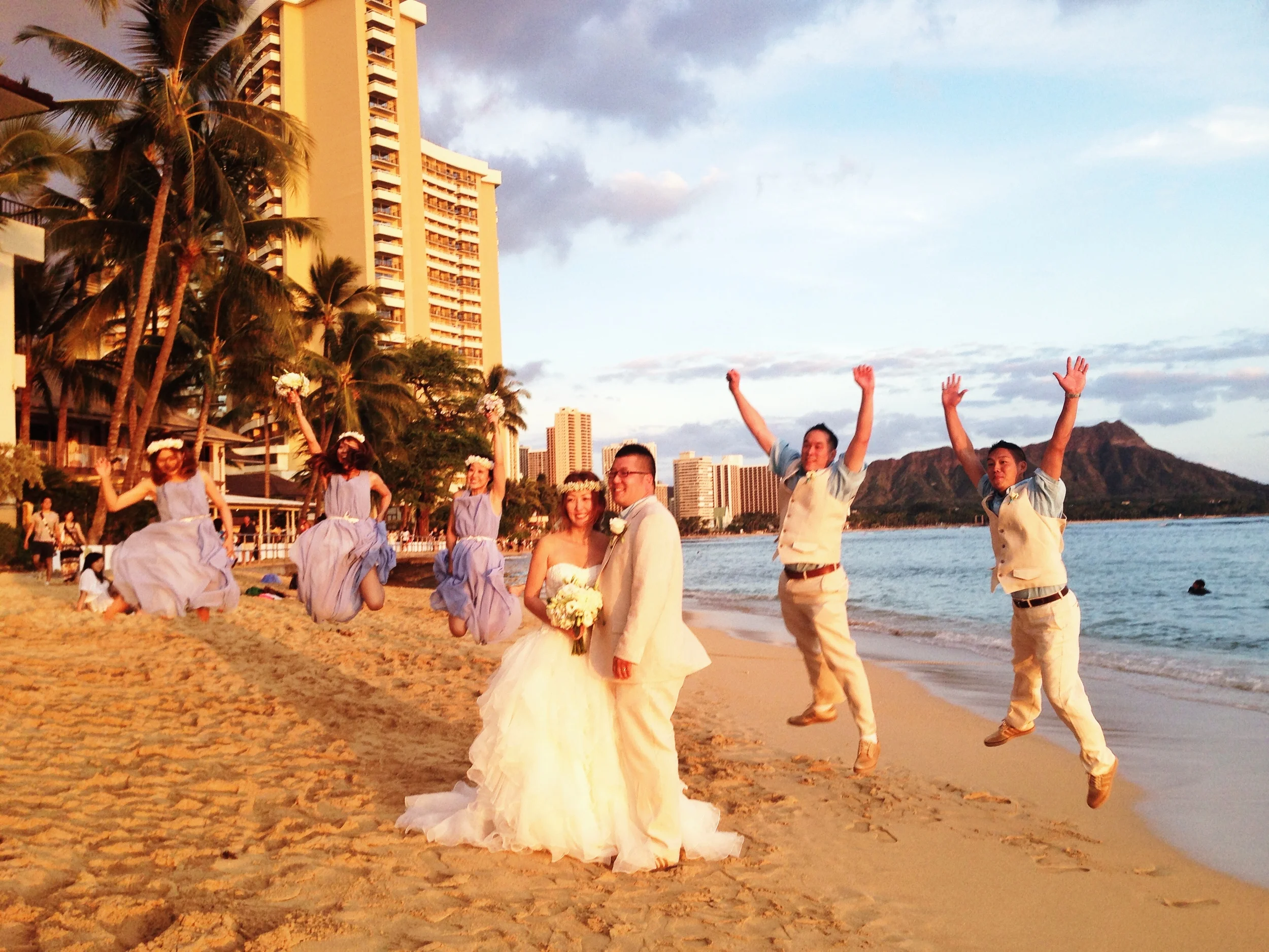 hawaii-beach-wedding-sunset
