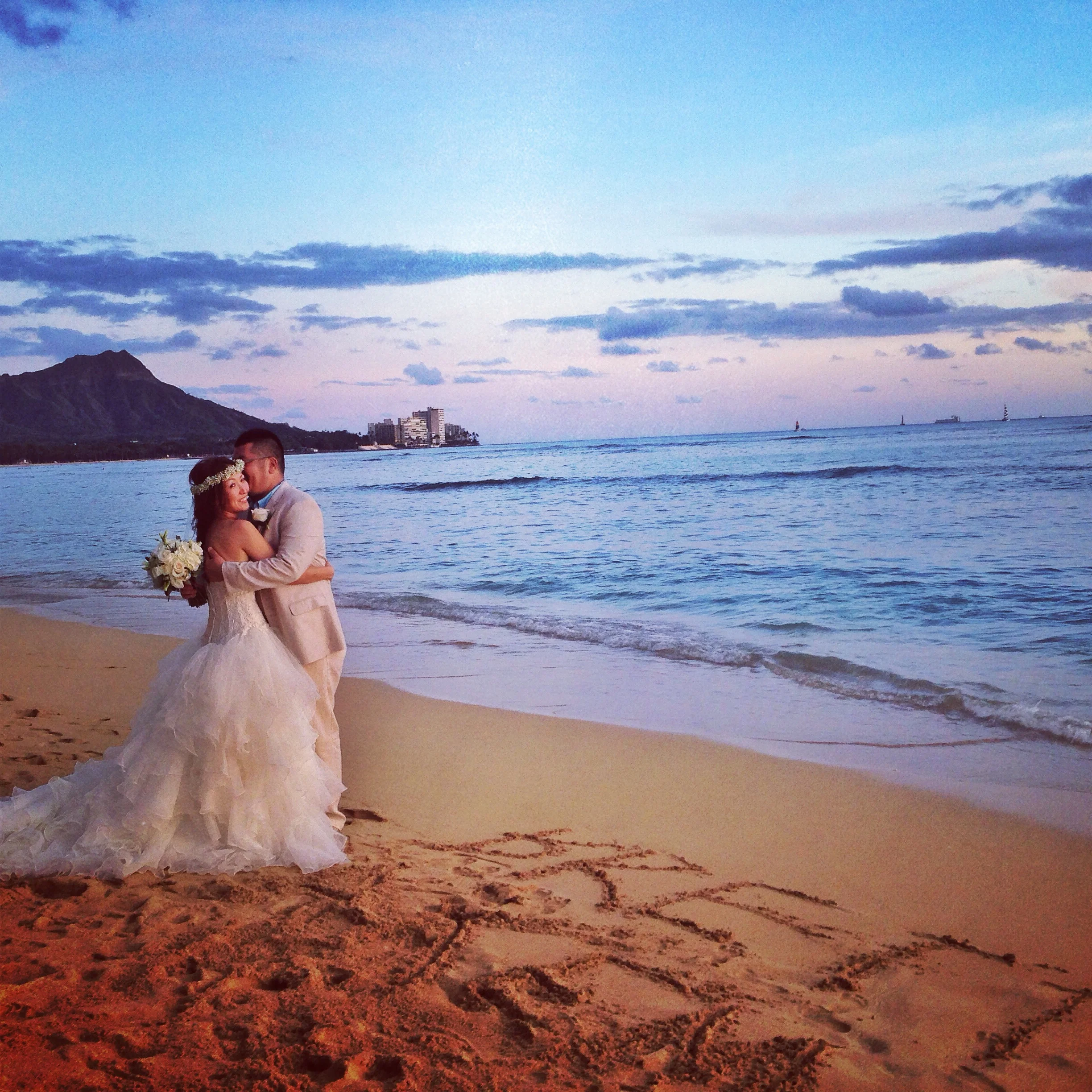 akemi-brett-sunset-wedding-waikiki-oahu-hawaii