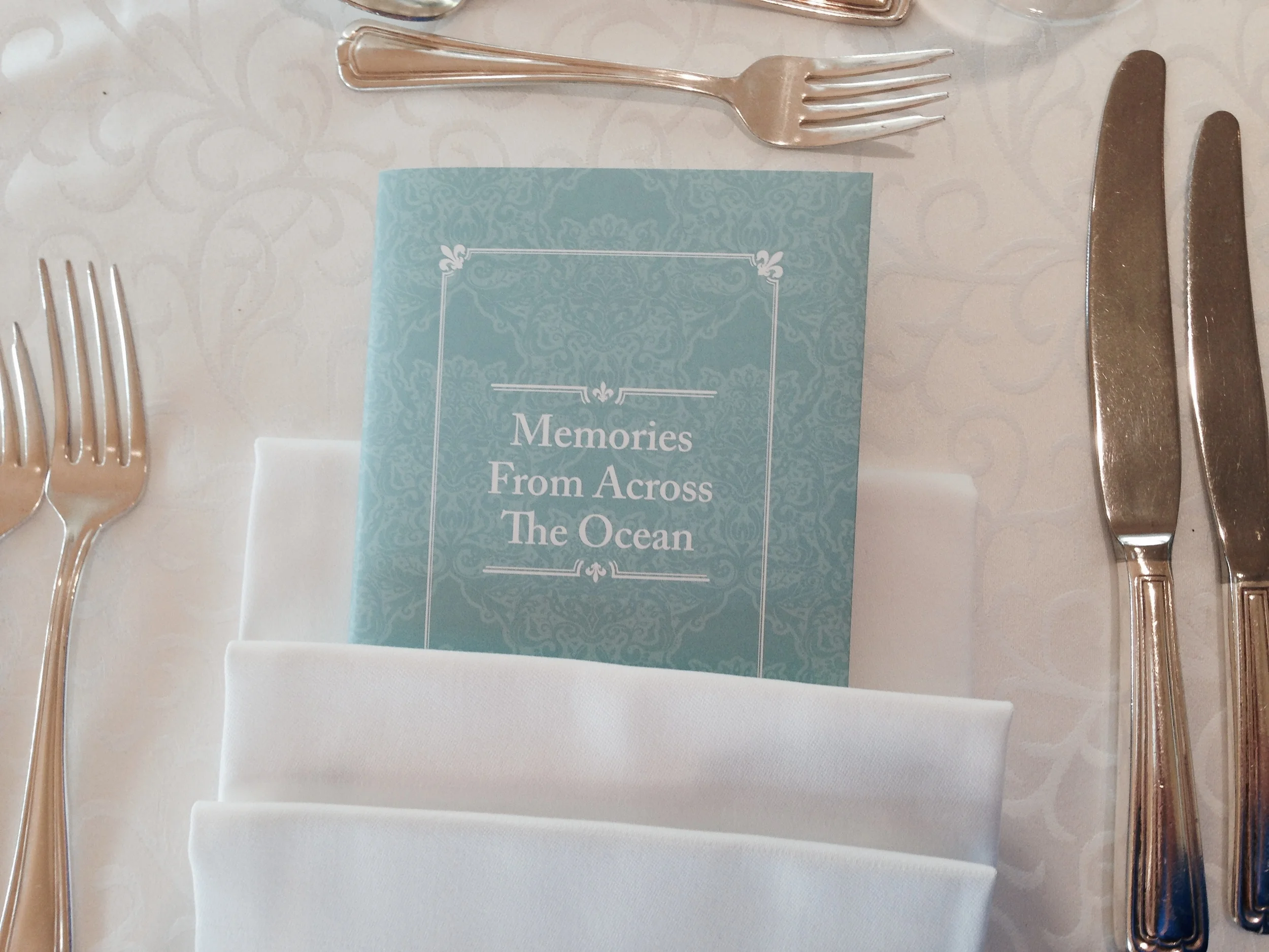 halekulani-wedding-reception-sea-blue-ocean-theme-decorations